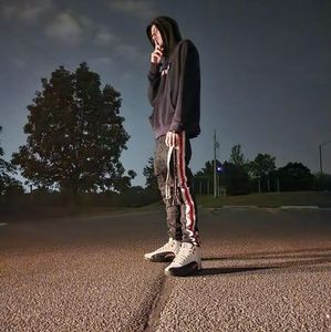 Meet your Posher, Isaac